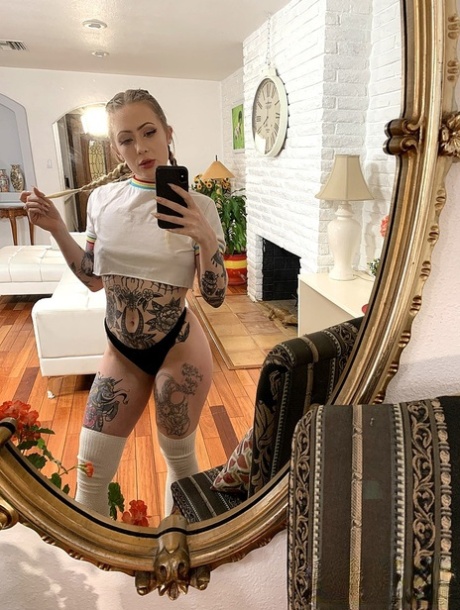 Tattooed Vixen Baby Sid Takes Selfies Of Her Incredible Booty And Bald Pussy
