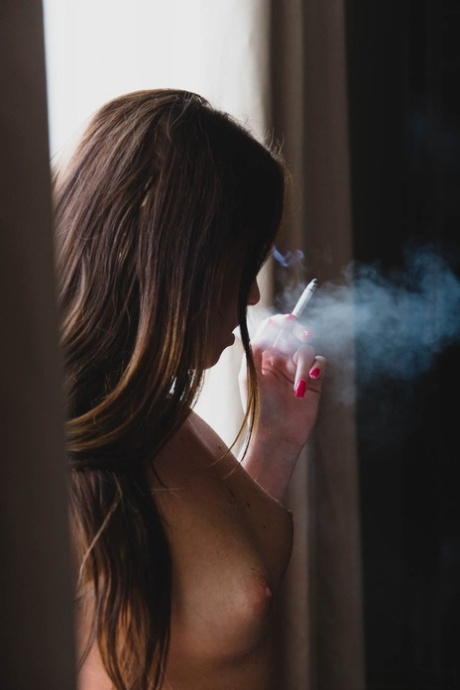 Smoking Cigarette Porn Pics & Naked Photos - PornPics.com