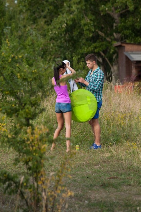 Ponytailed Babe Eveline Enjoys Outdoor Hardcore Sex With Her Boyfriend