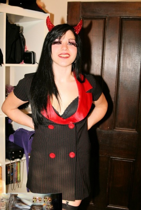 Gorgeous Brunette MILF Posing Dressed Up As A Devil In A Cosplay Solo