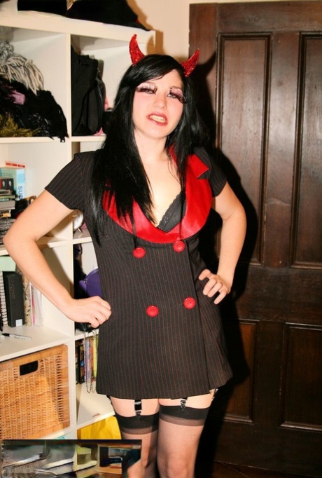 Gorgeous Brunette MILF Posing Dressed Up As A Devil In A Cosplay Solo