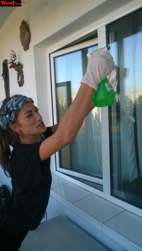 Sexy Housewife WouJ Flaunts Her Big Booty While Cleaning The Windows Outdoors