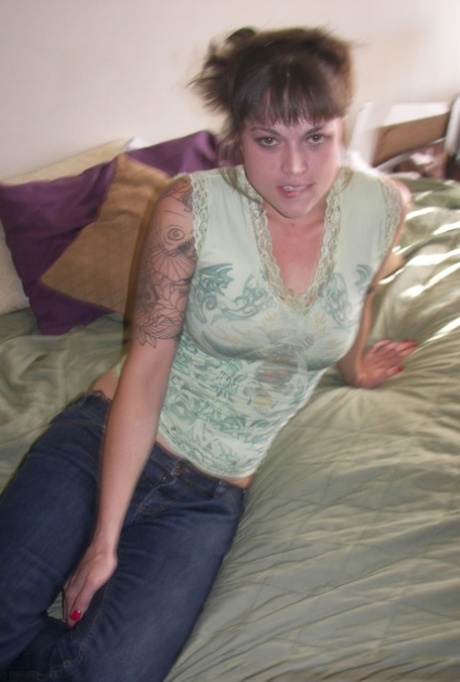 This is an inked amateur girlfriend who gets her sweet pussy finger poked and pushed hard by her boyfriend.