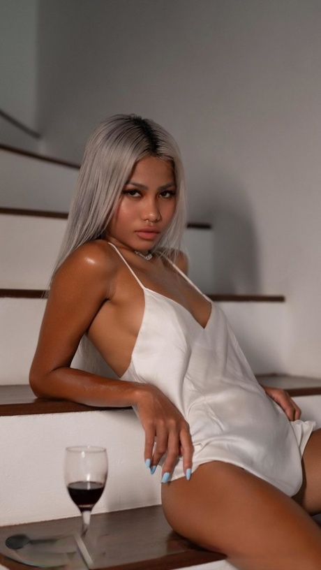 Platinum Blonde Teen Riri Shows Her Dark Skinned Body And Poses Nude