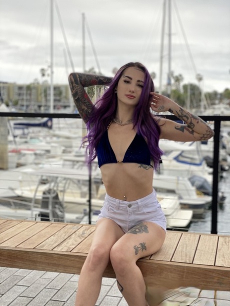 Purple-haired American Valerica Steele Blows A Big Dick & Gives A POV Rimjob