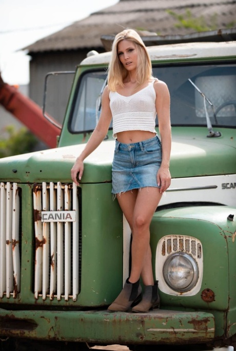 Blonde Candee Licious Strips Her Skirt And Gets Rammed Anally In An Old Truck
