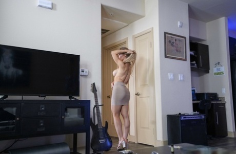 Blonde Babe Nicole Aniston Enjoys Hardcore POV Sex With Her Stepdad