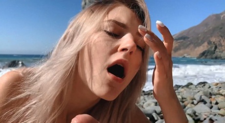 American Beauty With A Big Booty Eva Elfie Enjoys Intense Outdoor Sex