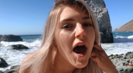American Beauty With A Big Booty Eva Elfie Enjoys Intense Outdoor Sex