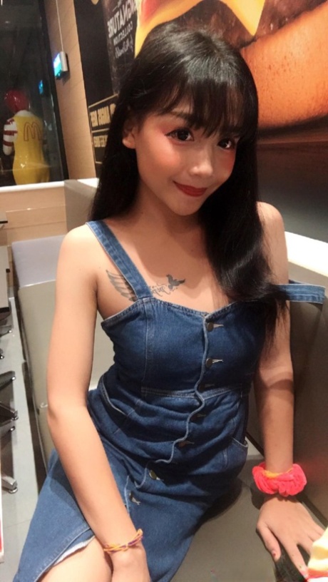 Beautiful Asian Ts Girls - Hot Asian Shemale Pics - PornPics.com