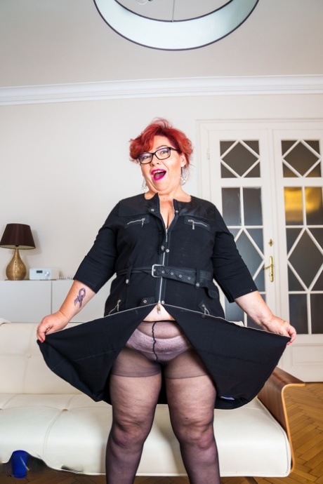 Mature BBW Mirjam Unveils Her Big Fat Ass In Pantyhose And Panties