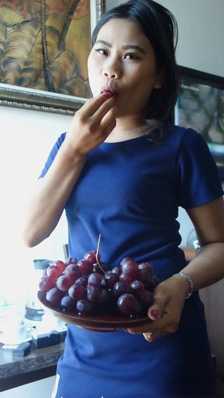 A diary entry about the way Asian women satirise their bodies