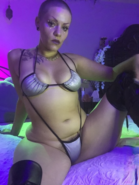 Bald-headed Babe Miss Goth Booty Shows Off Her Stunning Body In Sexy Lingerie