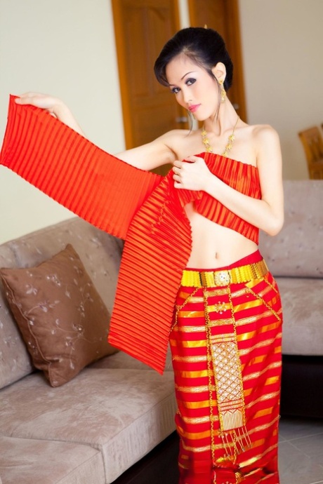Sweet Thai Model Nana Drops Her Traditional Outfit And Poses Naked