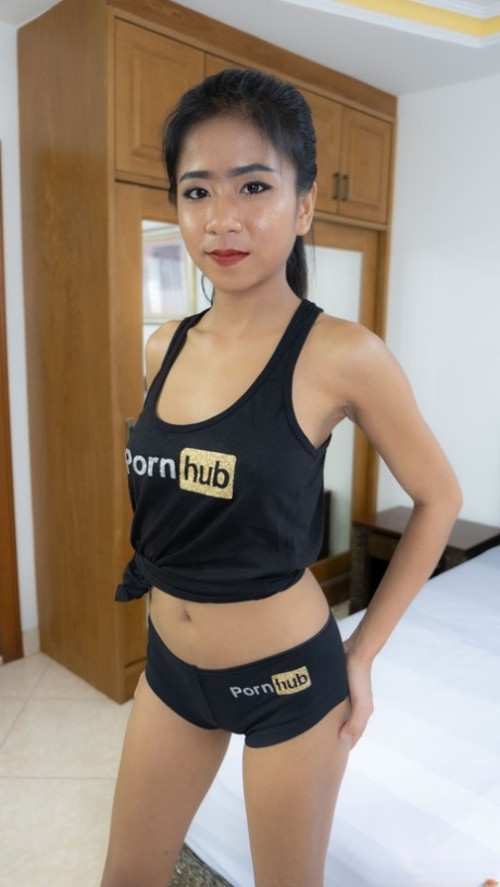 Thai Beauty Som Poses In Her PornHub Outfit & Shows Her Big Tits & Ass