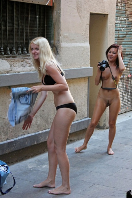 Shameless amateur girls posing butt naked in public in front of cameras