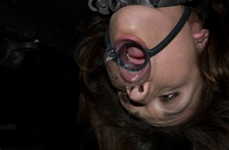Bondage and Karrlie Dawn.