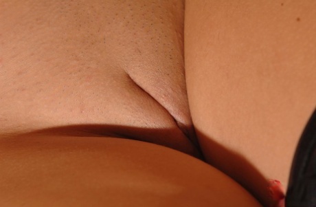 Shaved Pussy Mound Porn Pics & Naked Photos - PornPics.com