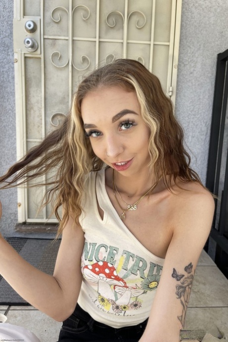 Sexy Teen Amateur Breezy Bri Flaunts Her Pussy, Asshole And Titties