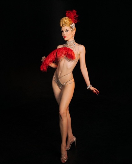 Burlesque Dancers Porn Pics & Naked Photos - PornPics.com