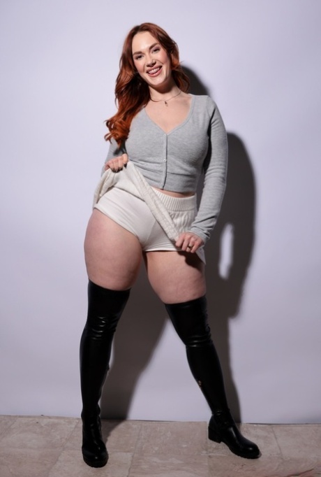Chubby Teen Siri Dahl Unveils Her Monster Curves And Masturbates