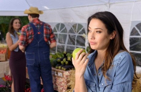 At the vegetable market, Eva Lovia, a lovely wife of a farmer, is rammed.