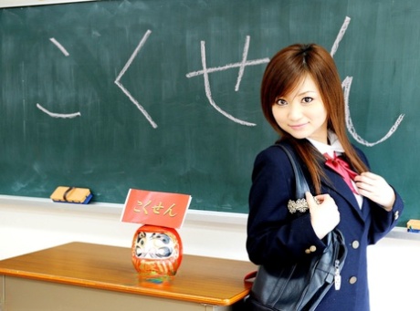 Naughty Asian Schoolgirls Enjoying Wild Groupsex With Hung Teachers In Class